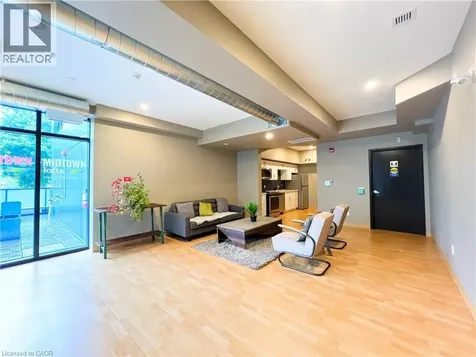 690 King Street West Kitchener ON N2G 0B9