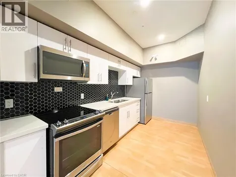 690 King Street West Kitchener ON N2G 0B9