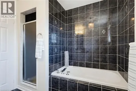 2485 Newcastle Crescent Oakville ON L6M 4P3