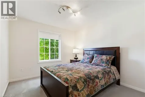 2485 Newcastle Crescent Oakville ON L6M 4P3