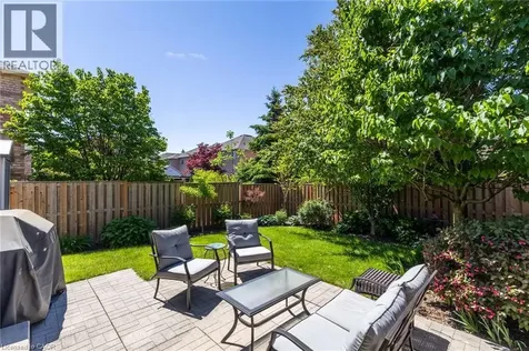 2485 Newcastle Crescent Oakville ON L6M 4P3