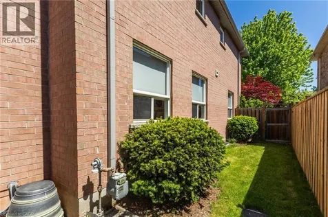 2485 Newcastle Crescent Oakville ON L6M 4P3