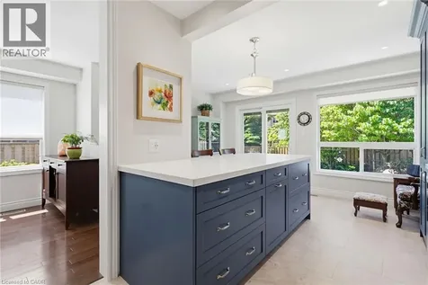 2485 Newcastle Crescent Oakville ON L6M 4P3