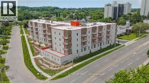 301 Westmount Road West Kitchener ON N2M 1S3