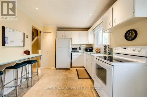 60 Woodlawn Avenue Brantford ON N3V 1B3