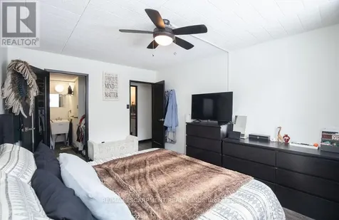 71 Vanier Drive Kitchener ON N2C 1J4