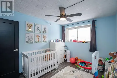 71 Vanier Drive Kitchener ON N2C 1J4