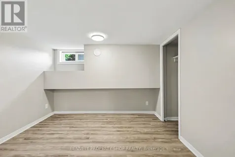 1308 Rustic Drive Ottawa ON K2C 2Y1