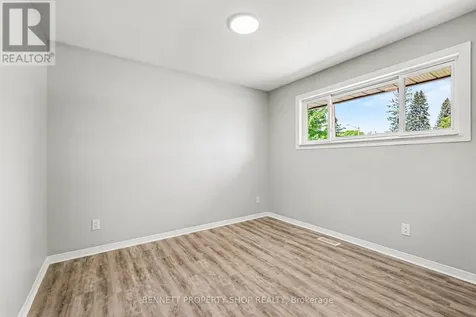 1308 Rustic Drive Ottawa ON K2C 2Y1