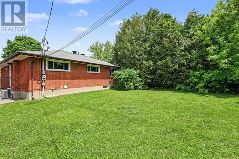 1308 Rustic Drive Ottawa ON K2C 2Y1