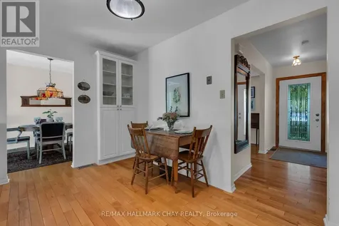 3724 Whitecap Drive Innisfil ON L9S 2L4