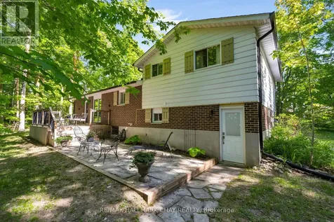 3724 Whitecap Drive Innisfil ON L9S 2L4