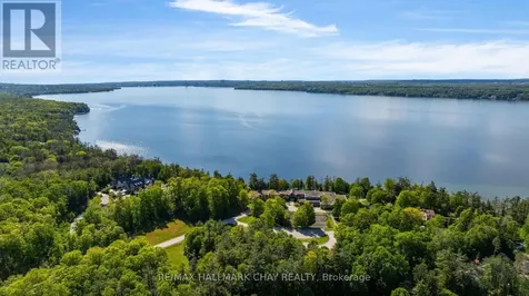 3724 Whitecap Drive Innisfil ON L9S 2L4
