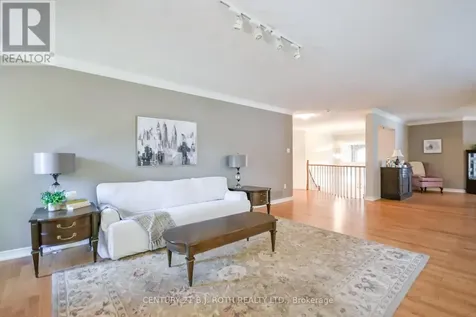112 Silver Birch Avenue Wasaga Beach ON L9Z 1N2