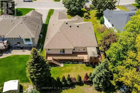 112 Silver Birch Avenue Wasaga Beach ON L9Z 1N2
