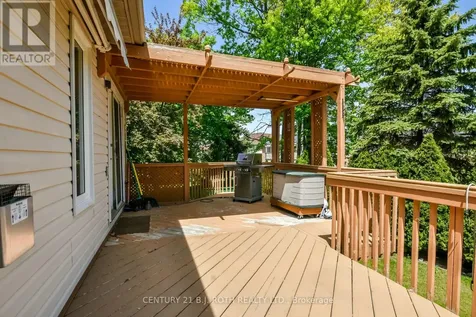 112 Silver Birch Avenue Wasaga Beach ON L9Z 1N2