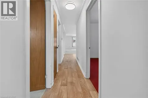 305 Pinegrove Road Oakville ON L6K 3P8