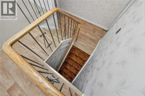 305 Pinegrove Road Oakville ON L6K 3P8