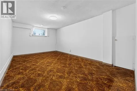 305 Pinegrove Road Oakville ON L6K 3P8