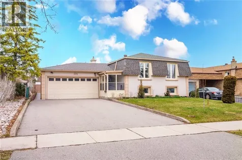 305 Pinegrove Road Oakville ON L6K 3P8