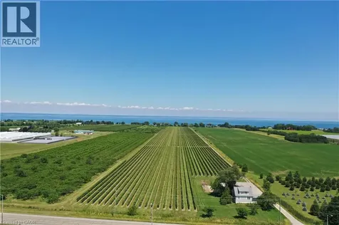 3705 Service Road North Beamsville ON L3J 1J3