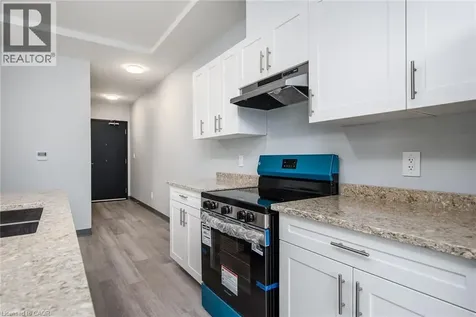 10 Queen Street St. Thomas ON N5R 3H8