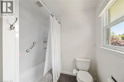 50 Queen Mary Crescent London ON N6H 4B4