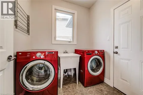 14 La Salle Street Breslau ON N0B 1M0