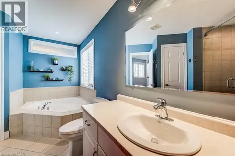 14 La Salle Street Breslau ON N0B 1M0