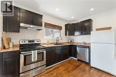 160 Britannia Avenue Hamilton ON L8H 1X1
