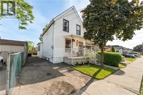 160 Britannia Avenue Hamilton ON L8H 1X1