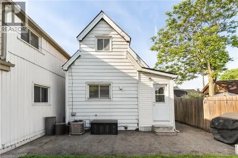 160 Britannia Avenue Hamilton ON L8H 1X1