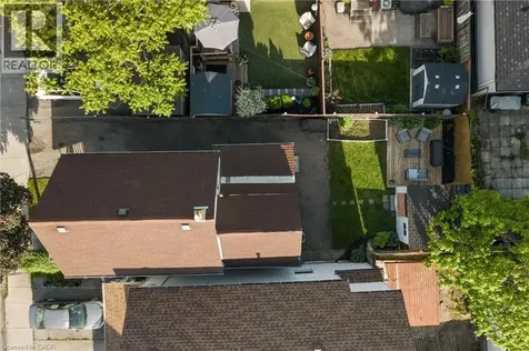 160 Britannia Avenue Hamilton ON L8H 1X1