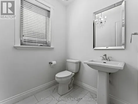 925 Lakewood Crescent Lakeshore ON N8L 1G6