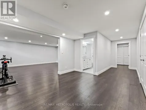 925 Lakewood Crescent Lakeshore ON N8L 1G6