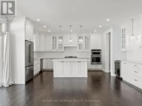 925 Lakewood Crescent Lakeshore ON N8L 1G6