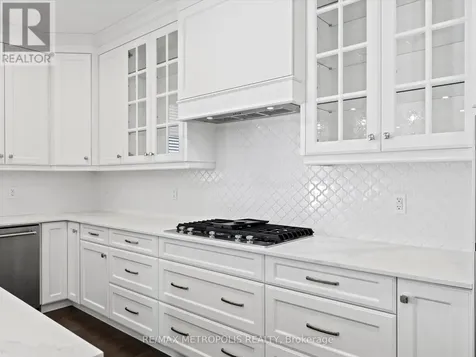 925 Lakewood Crescent Lakeshore ON N8L 1G6