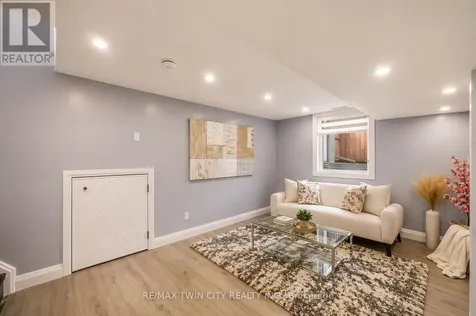 86 Carlyle Drive Kitchener ON N2P 1P5