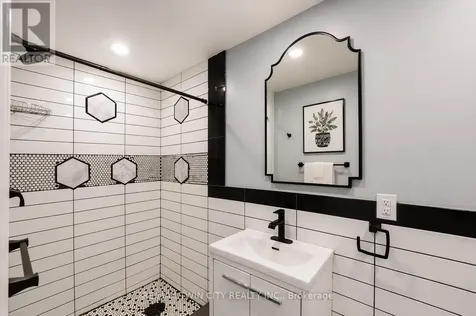 86 Carlyle Drive Kitchener ON N2P 1P5