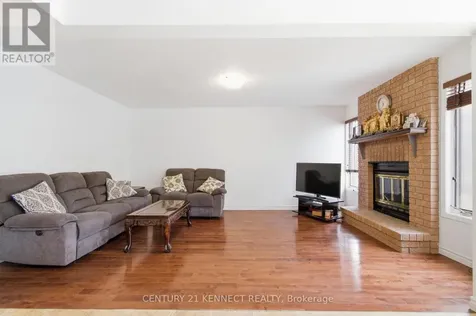 848 Fairlawn Avenue Ottawa ON K2A 4C2
