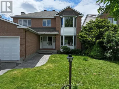 848 Fairlawn Avenue Ottawa ON K2A 4C2