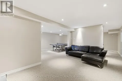 848 Fairlawn Avenue Ottawa ON K2A 4C2