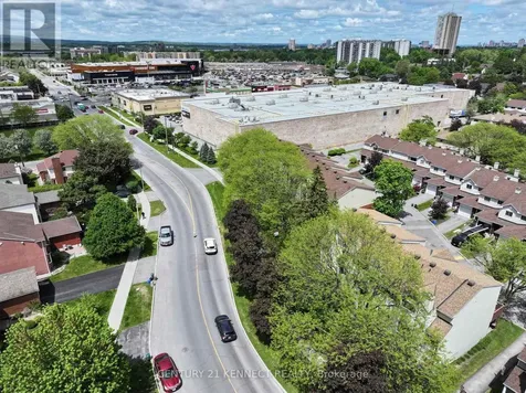 848 Fairlawn Avenue Ottawa ON K2A 4C2