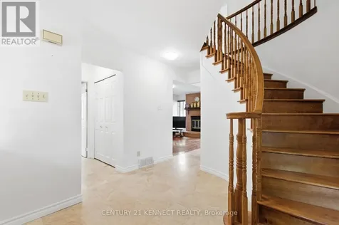 848 Fairlawn Avenue Ottawa ON K2A 4C2