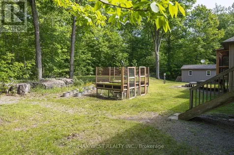 215 Flatrock Road Tweed (hungerford (twp)) ON K0K 2Y0