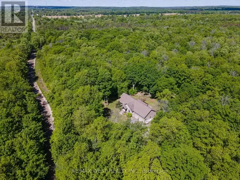 215 Flatrock Road Tweed (hungerford (twp)) ON K0K 2Y0