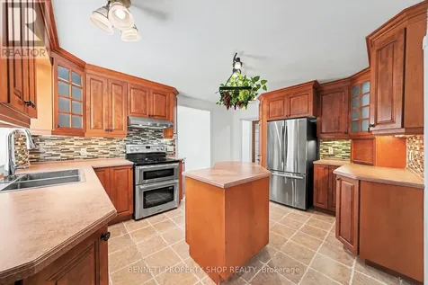 5410 Old Richmond Road Ottawa ON K2R 1G7