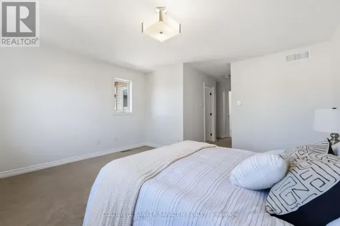 342 Riversedge Crescent Ottawa ON K1V 0Y6