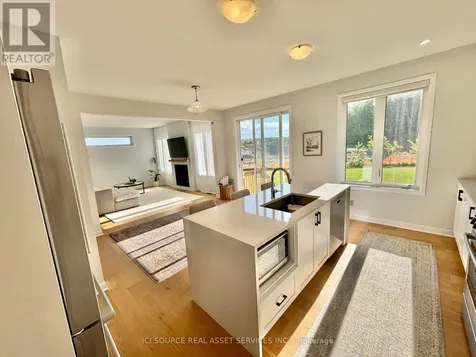 128 D'arleux Place Ottawa ON K4M 0W7
