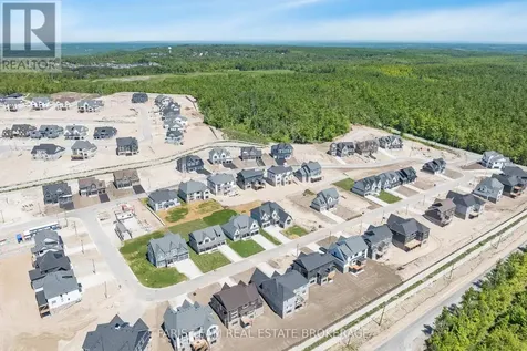 22 Aldwinckle Avenue Oro-medonte ON L0L 2L0